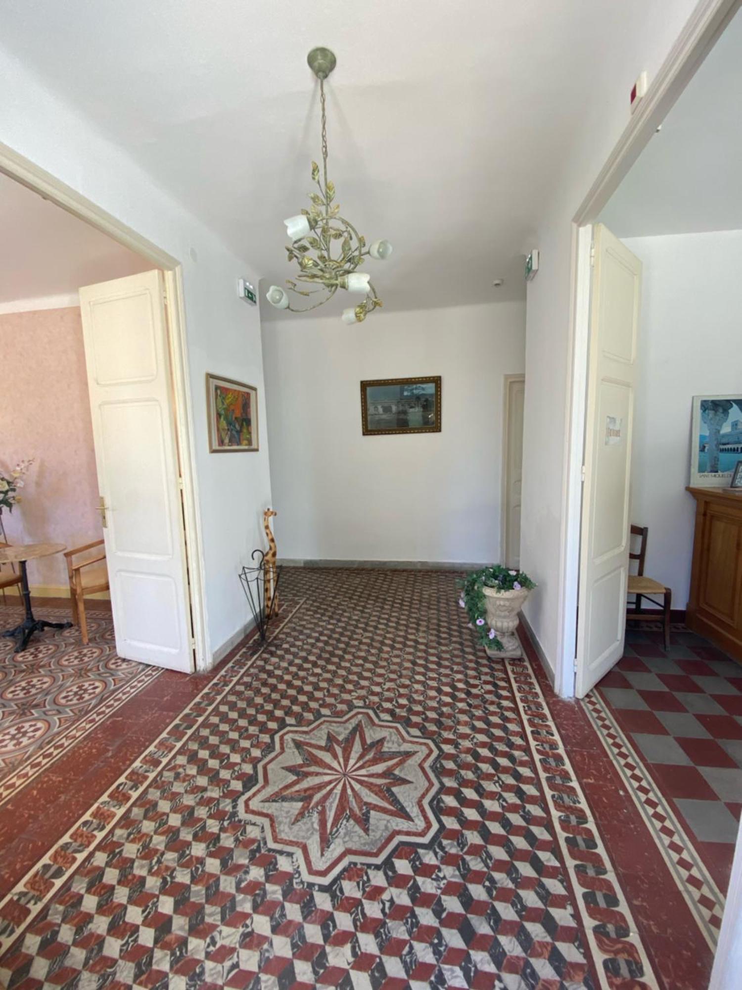 Hotel Le Floreal Le Soler エクステリア 写真